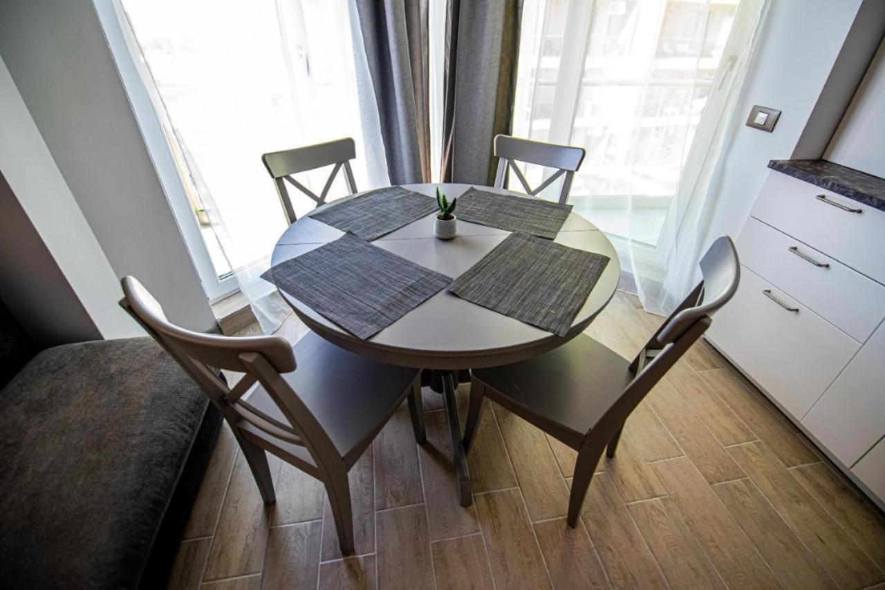 Apartament Katrina - Alezzi Beach - Sea View นาโวดาริ ภายนอก รูปภาพ