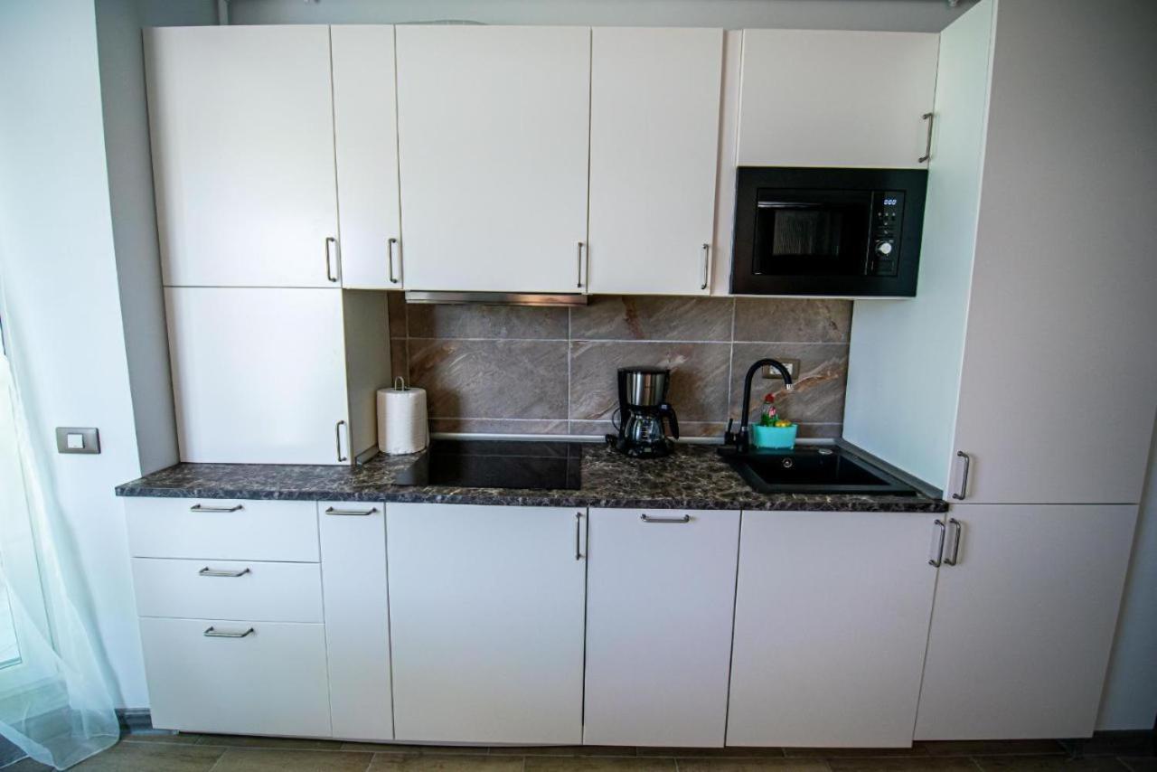 Apartament Katrina - Alezzi Beach - Sea View นาโวดาริ ภายนอก รูปภาพ